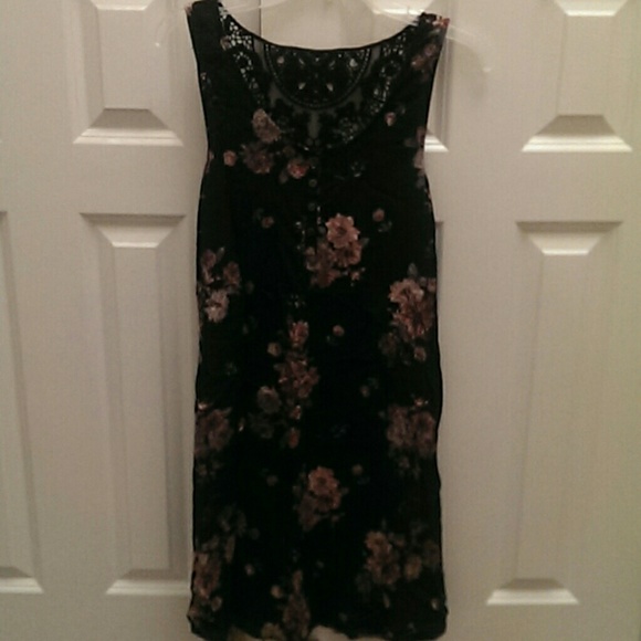 Maurices Dresses & Skirts - 🌺Floral dress